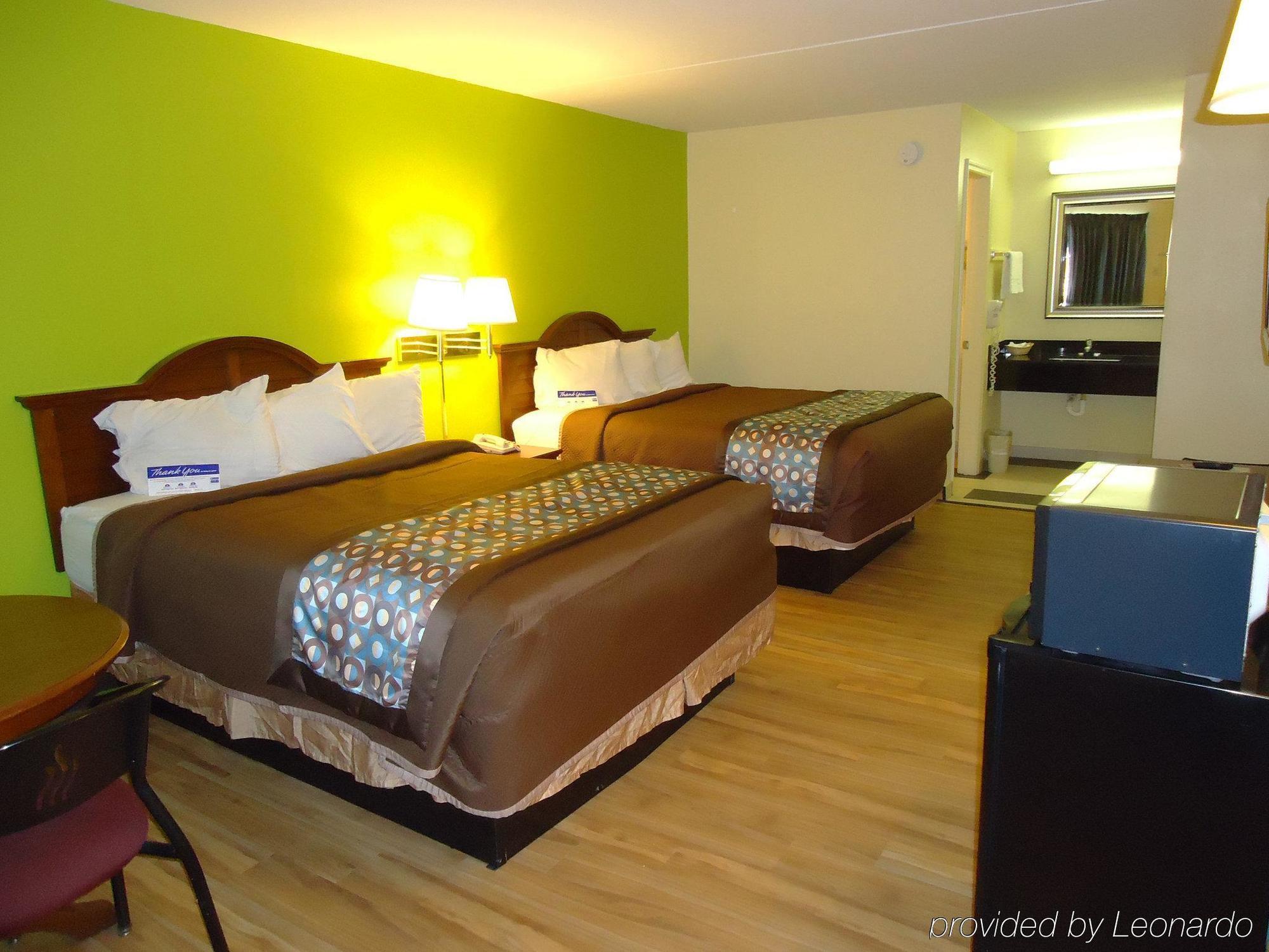 Walnut Motel 2*