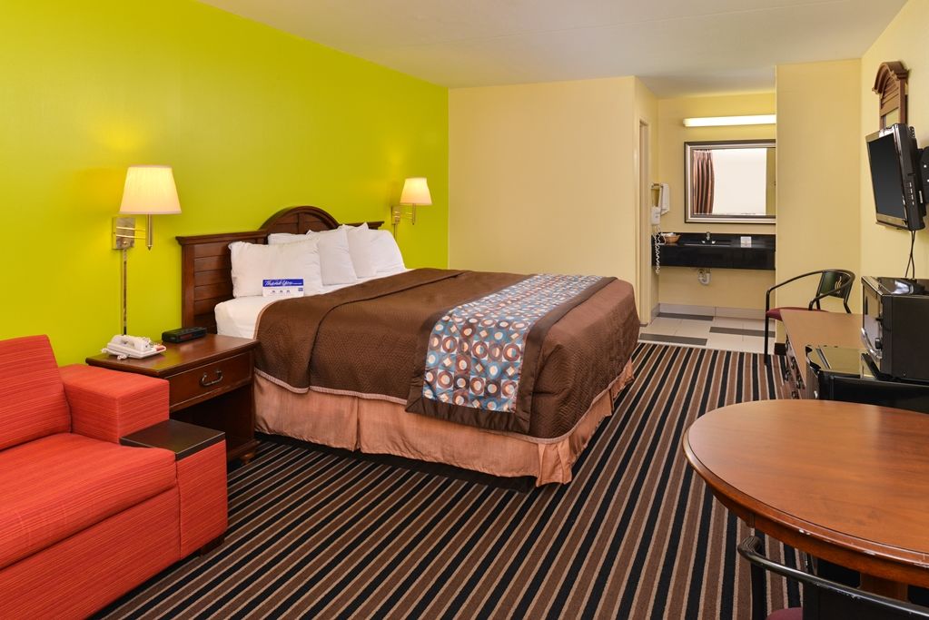 Walnut Motel 2*