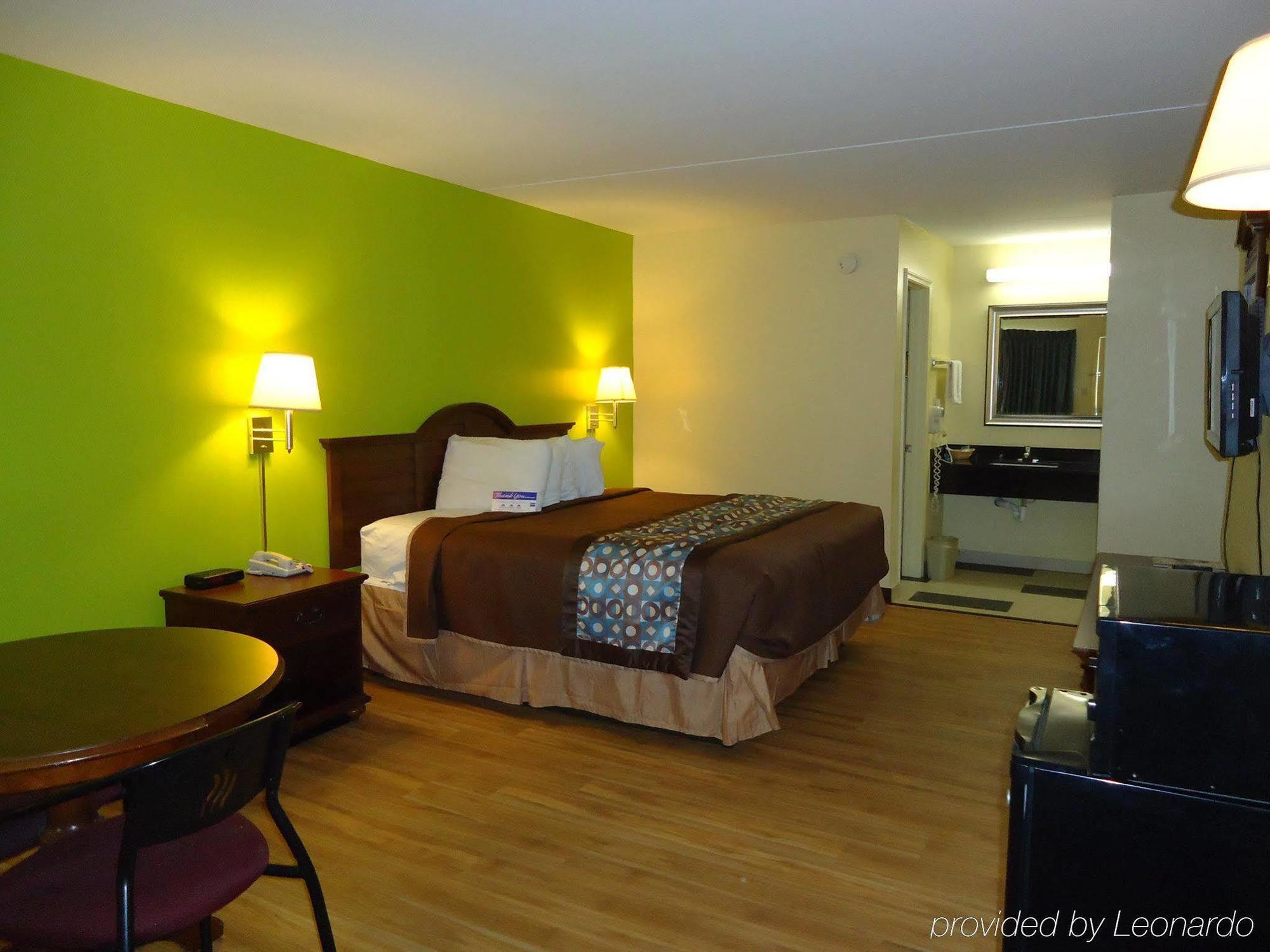 Motel Walnut