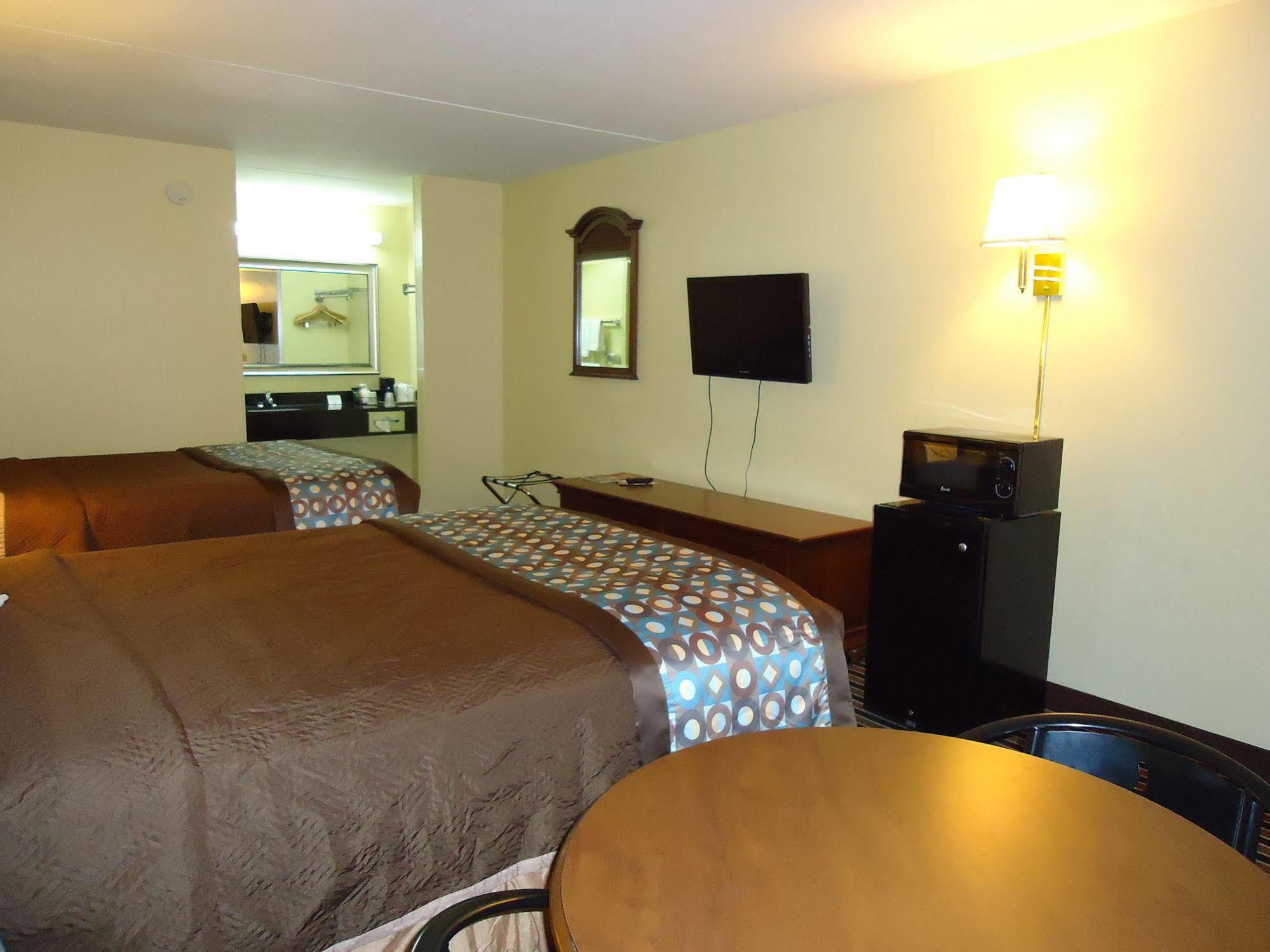 Walnut Motel 2*