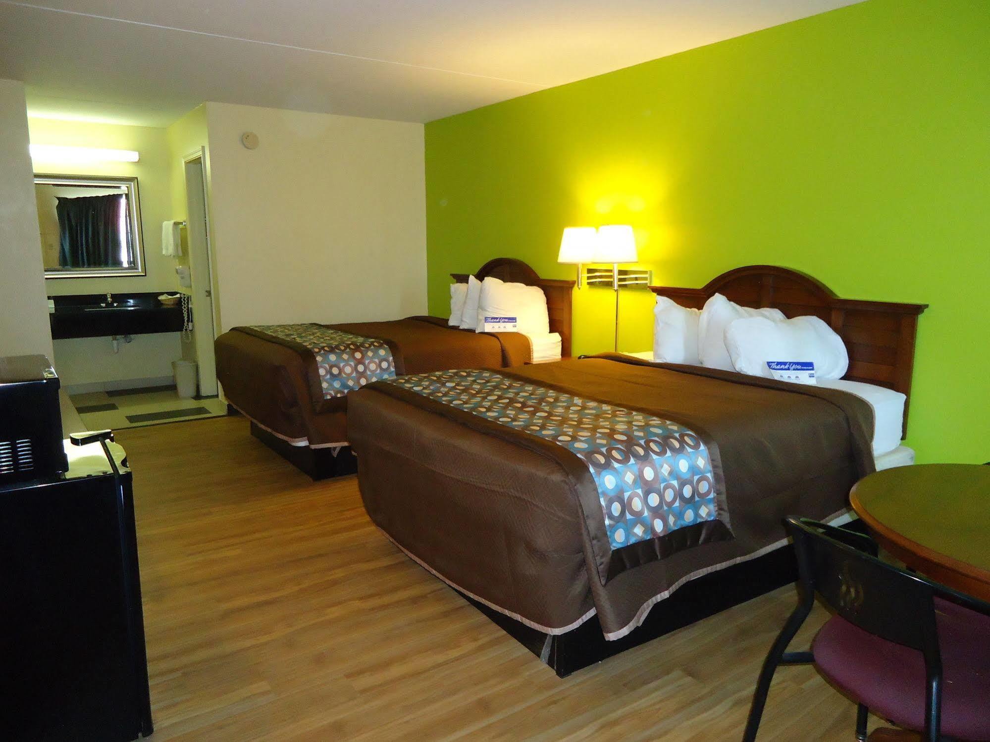 Motel Walnut