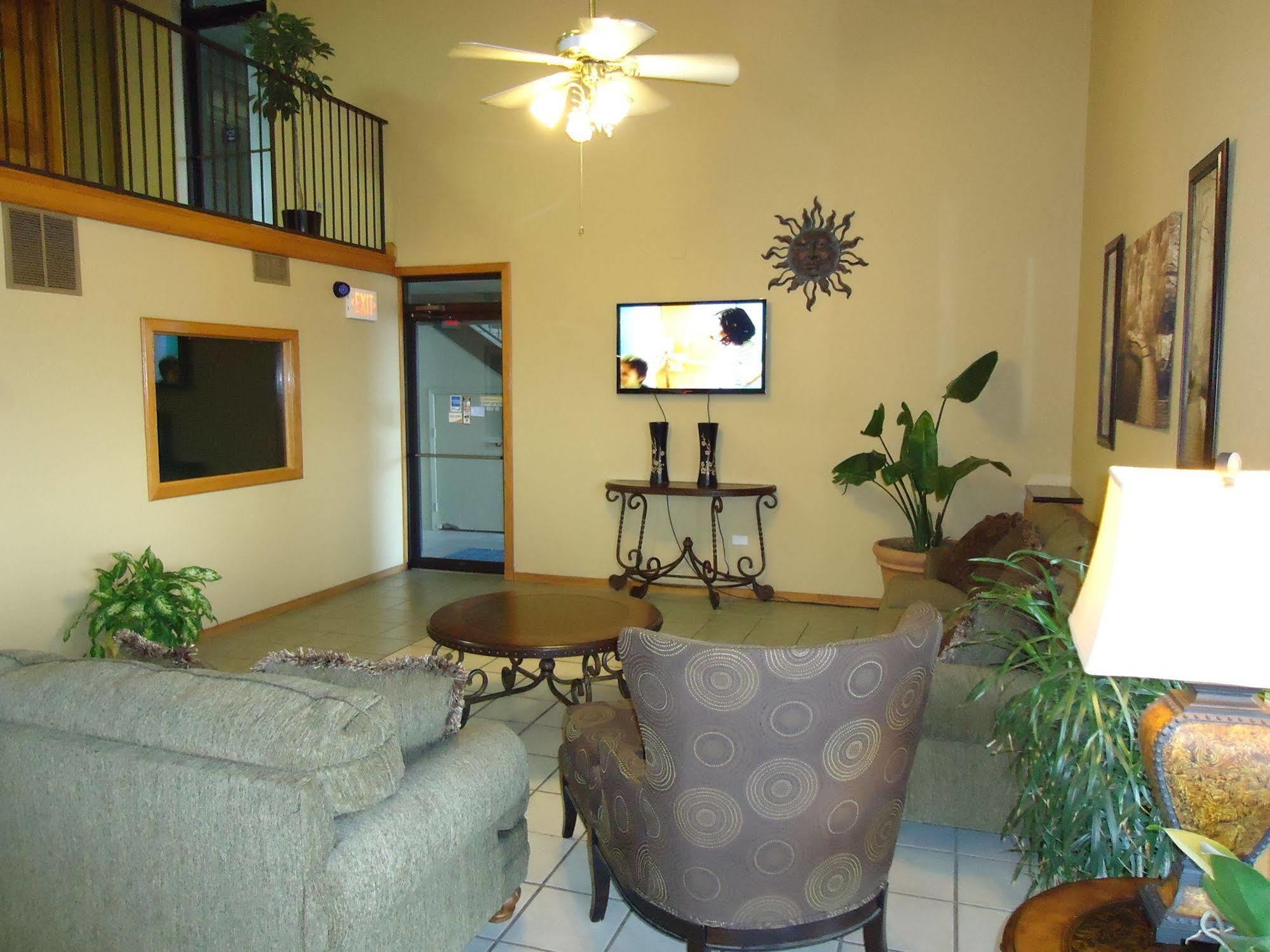 Walnut Motel 2*